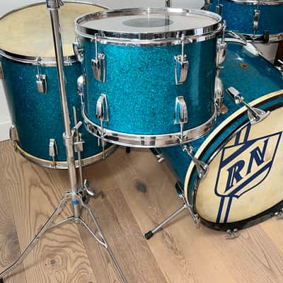 1950's WFL 4 Piece Drum Kit, Blue Aqua Sparkle, Complete W / Cases, Drop Dead Gorgeous image 2