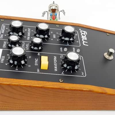 Moog Moogerfooger MF-107 FreqBox Synthesizer Pedal + Fast Neuwertig + Garantie image 9