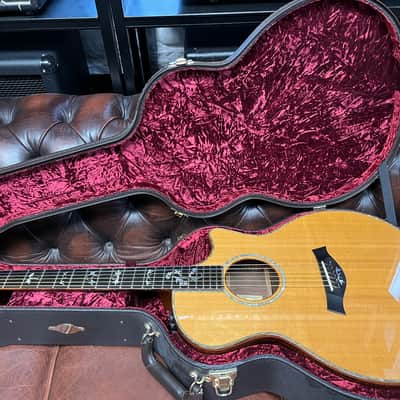 Taylor 914ce with ES1 Electronics 2010 - Natural image 4