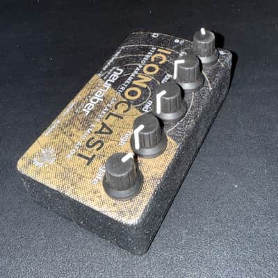 Neunaber Audio Iconoclast Speaker Emulator 2010s Black/Gold image 4