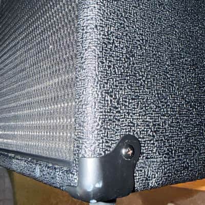 Ampeg BA-108v2 20-Watt 1x8" Bass Combo 2014 - Present - Black image 7