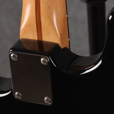 Fender Mexican Standard Stratocaster - Black - 2nd Hand (169786) image 9