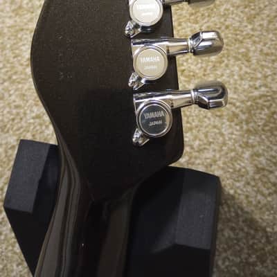 Yamaha  SE-250 - Metallic Black image 4