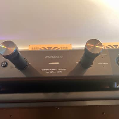 Elite 20 PF i Ultra Linear Power Conditioner Power Factor Correction 20 Amp image 5