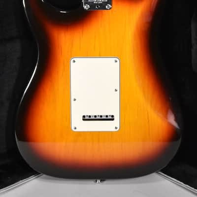 2006 Fender 60th Anniversary American Stratocaster Sunburst w/HSC image 4