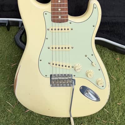 Fender Road Worn '60s Stratocaster with Rosewood Fretboard 2009 - 2018 - Olympic White image 2
