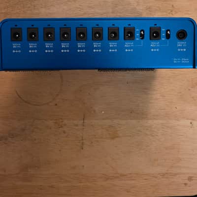 Strymon Zuma 9-Output High Current DC Power Supply 2016 - Present - Blue image 2