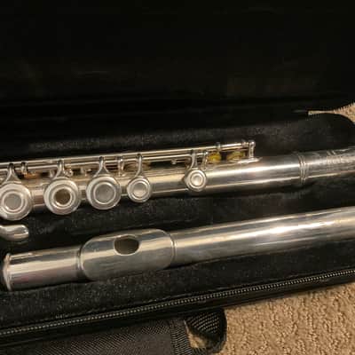 Artley Open Hole Flute- New Pads, New Case image 3