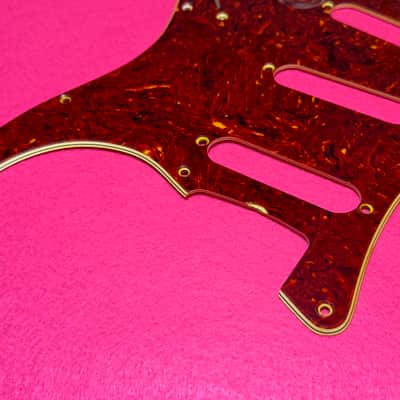 General Vintage Tone 1962’ Nitrate celluloid pickguard for Stratocaster 4 ply Celluloid nitrate / Carey NOS - Aged image 9