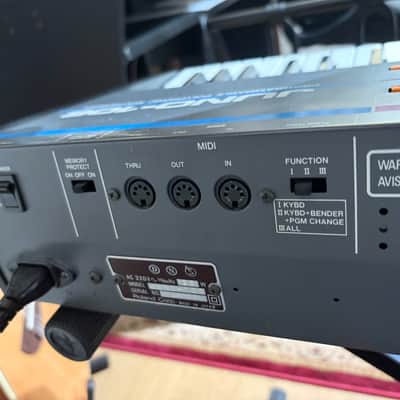 Roland Juno-106 61-Key Programmable Polyphonic Synthesizer 1984 - 1985 - Black image 6