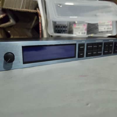 TC Helicon Voice One - Voice Pitch And Modelling Tool rack (VoiceOne) image 2