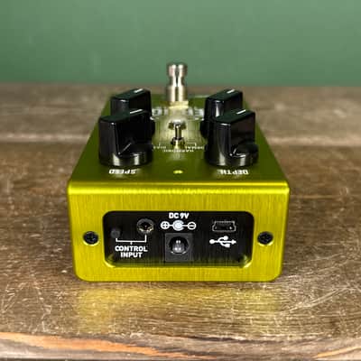 Source Audio Vertigo Tremolo 2010s - Green image 7