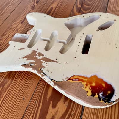 MJT Stratocaster Body, Aged, Reliced, Olympic White Over Three Tone Sunburst image 2