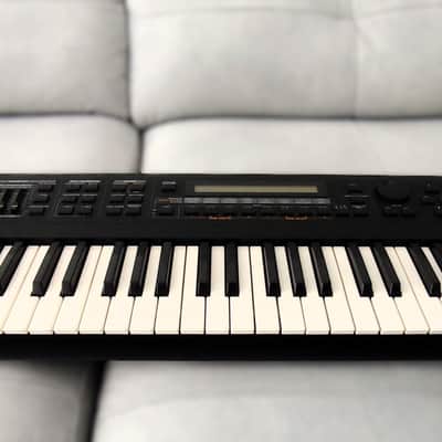 Roland XP-30 + 7 SR-JV80 CARDS! image 2