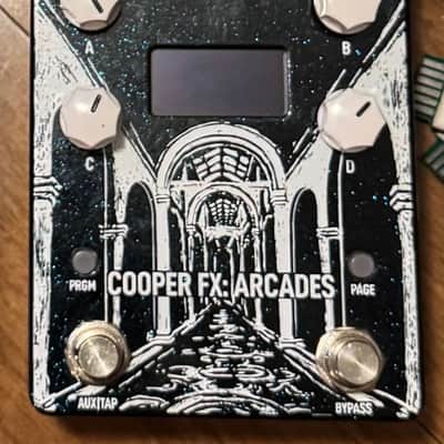 Cooper FX Arcades Console with 3 Cartridges image 3