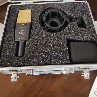 AKG C414 XLII Large Diaphragm Multipattern Condenser Microphone 2010s - Black image 2