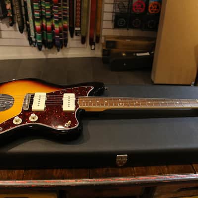 Fender American Vintage '65 Jazzmaster 2013 - 2017 - 3-Color Sunburst image 6