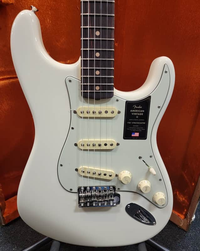 Fender American Vintage II '61 Stratocaster | Reverb