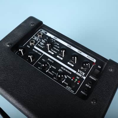 Vox Mini GO 3 Portable Modeling Guitar Amplifier image 3