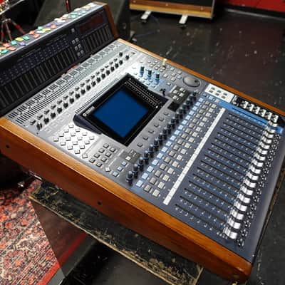 Digital Mixer With Meter Bridge And Dante Module image 16
