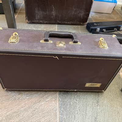 Trumpet with case and mouthpiece. Accent brand image 11