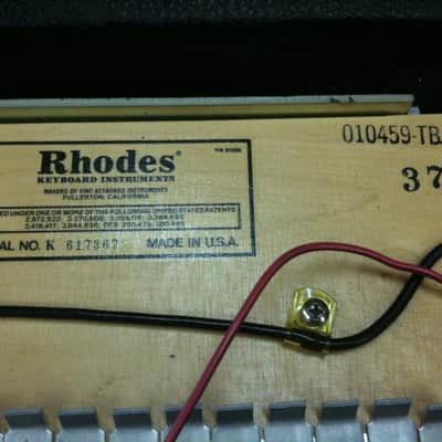 Fender Rhodes Suitcase Piano 88-Key Electric Piano Rounded Top image 17