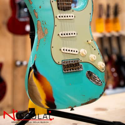 Fender Custom Shop Limited Edition '62 Strat - Heavy Relic - Faded Aged Sea Foam Green Over 3-Color Sunburst image 10