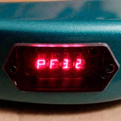 Peavey Cyberbass 1995 Green image 10