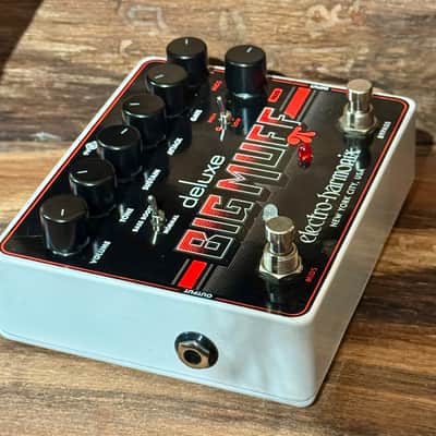 Electro-Harmonix DELUXE BIG MUFF PI FUZZ / DISTORTION / SUSTAINER image 4