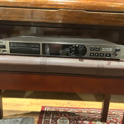 Immagine TASCAM DA-3000SD (Stereo Master Recorder/AD/DA Converter) - 1