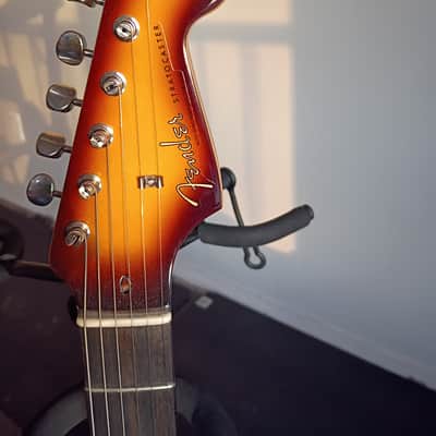 Fender Suona Stratocaster Thinline 2023 - Present Violin Burst image 5