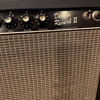Fender Deluxe Reverb II 2-Channel 20-Watt 1x12" Guitar Combo - Black image 6