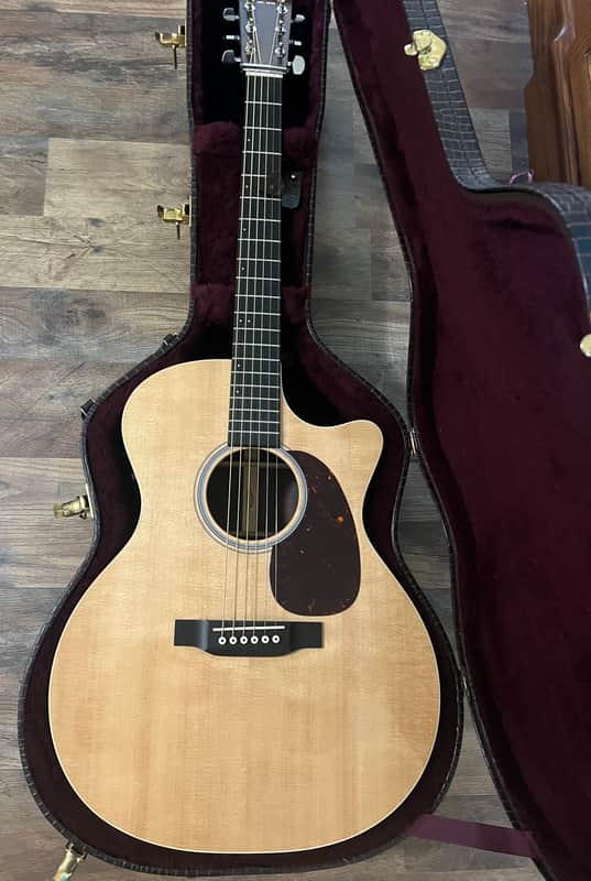 Martin GPCPA4R 2016 - Gloss image 1