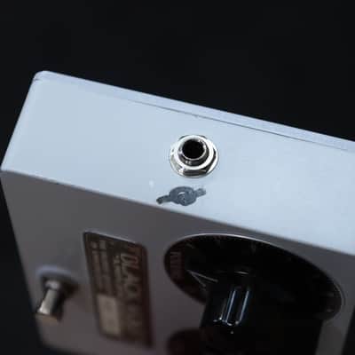 Black Volt Amplification VFUZZ Vintage Fuzz Circuit Design Effect Pedal #110 image 8