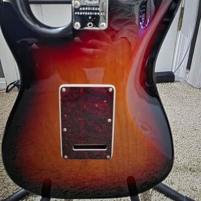 Fender American Professional II Stratocaster with Maple Fretboard 2020 - Present - 3-Color Sunburst image 5