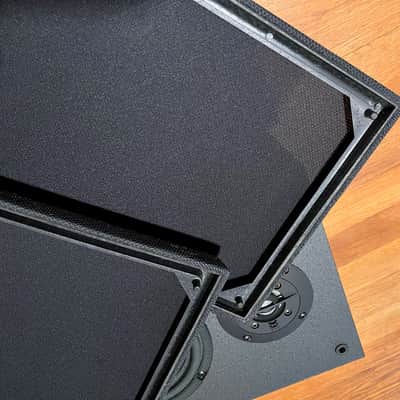 US-Made 90's JBL G200 bookshelf speakers (pair) in black image 10