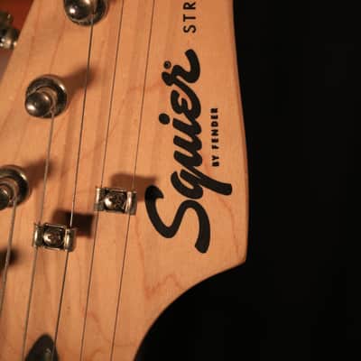 Squier Bullet Stratocaster with Tremolo and Laurel Fretboard 2019 - Brown Sunburst S/N ICS19** image 5