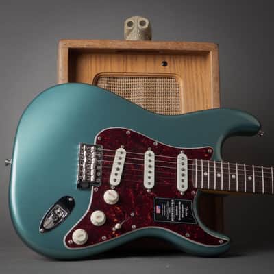 Fender American Professional Classic Stratocaster Faded Sherwood Green Metallic (new) image 13