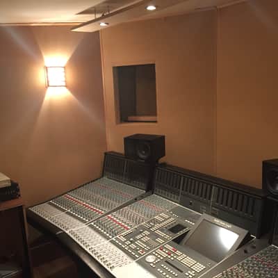 Solid State Logic Axiom MT+ / MTP Digital Console image 2