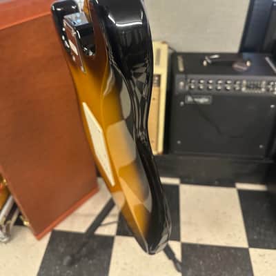 Fender JV Modified '50s Stratocaster HSS 2022 - 2024 - 2-Tone Sunburst image 18