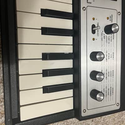 Korg MicroKORG XL 37-Key Synthesizer/Vocoder 2010s - Black image 4