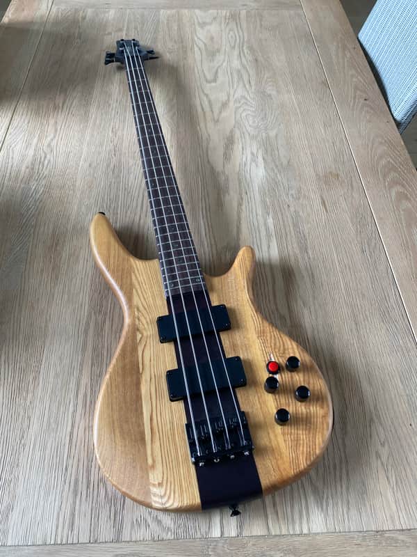 Rocktile 4 String Passive Bass Guitat image 1