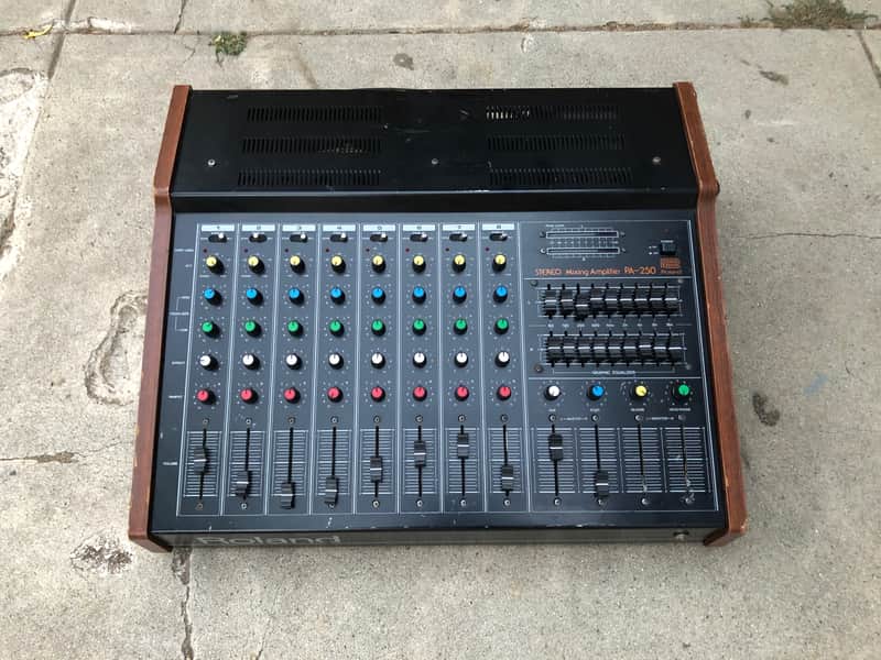 Roland PA-250 | Reverb