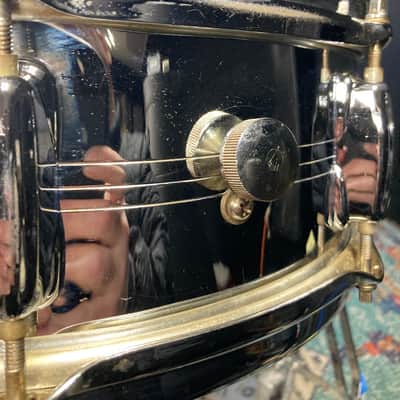 Slingerland - 5x14" Sound King, 8-Lug Snare Drum, with Trick Strainer 1974–1976 - Chrome Over Brass Shell. image 14