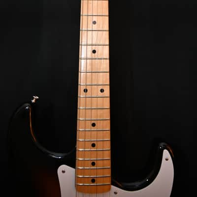 Fender Stratocaster 2014 - 2 Color Lacquer Sunburst 1954 Vintage Anniversary image 4