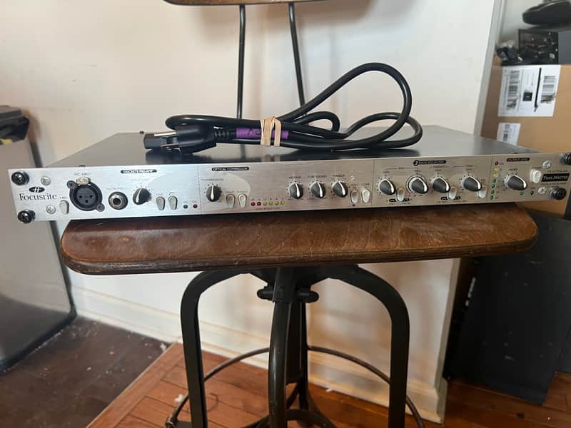 Focusrite Platinum Trak Master Vocal and Instrument All Analogue channel strip with IRC power cable and rack mount bolts/washers. image 1