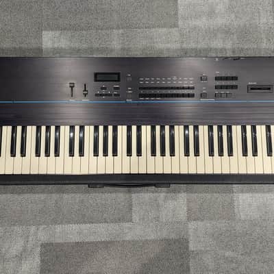 Ensoniq SQ-2 Synthesizer - fully working with manual and flight case
