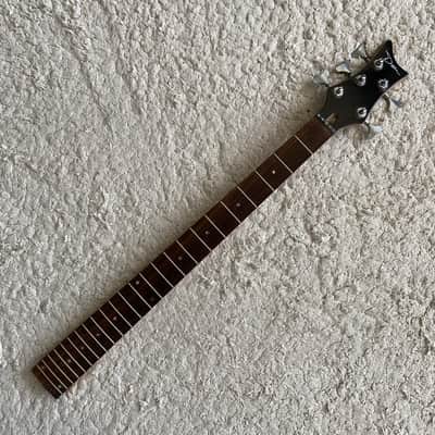 Dean 5 String Bass Maple Wood Neck, Rosewood Fingerboard, Silver Tuning Pegs image 9