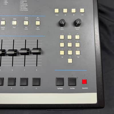 E-MU Systems SP-1200 8-Voice Drum Sampler 1987 - 1996 - Black image 5