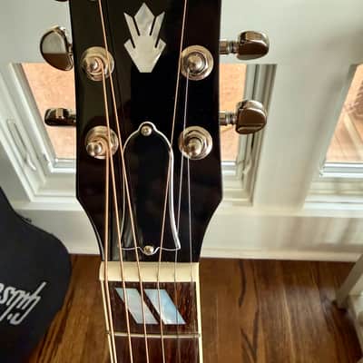 Gibson Hummingbird Standard 2024 - Present Tri Burst image 3